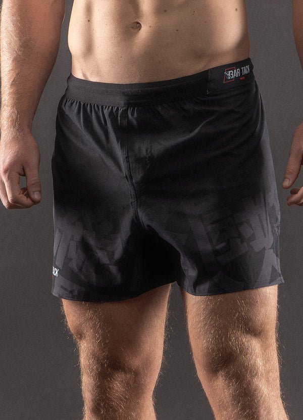 MMA-Short Bar Tack AeroLite™ "KUROGANE 黒鉄" - Schwarz