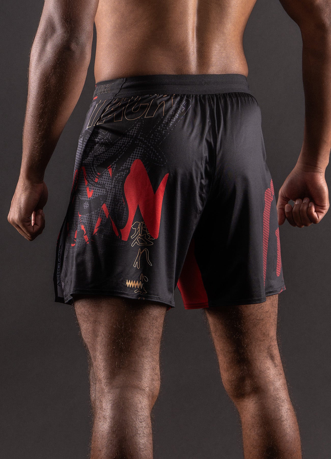 MMA Shorts Bar Tack AeroMax™ "ONI 鬼“ – Schwarz