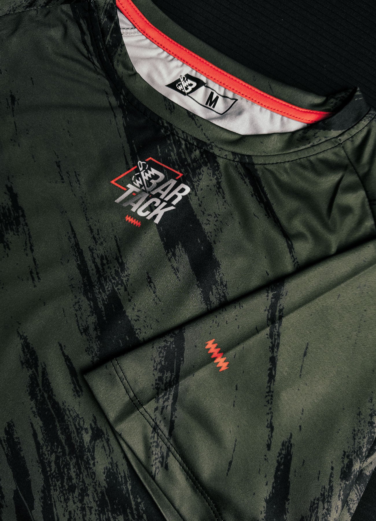 T-Shirt DryMax™ Lite Bar Tack "Warfare" – Khakigrün