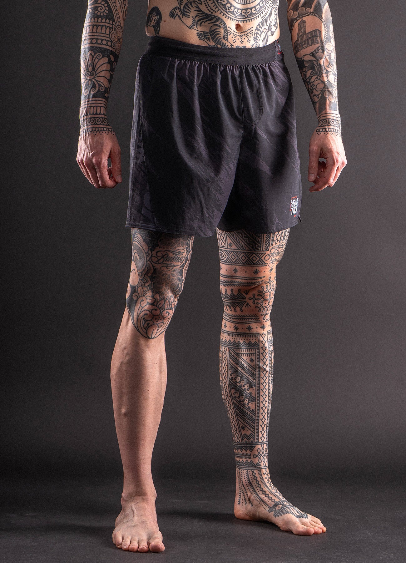 MMA-Shorts Bar Tack AeroMax™ "Warfare" - Schwarz