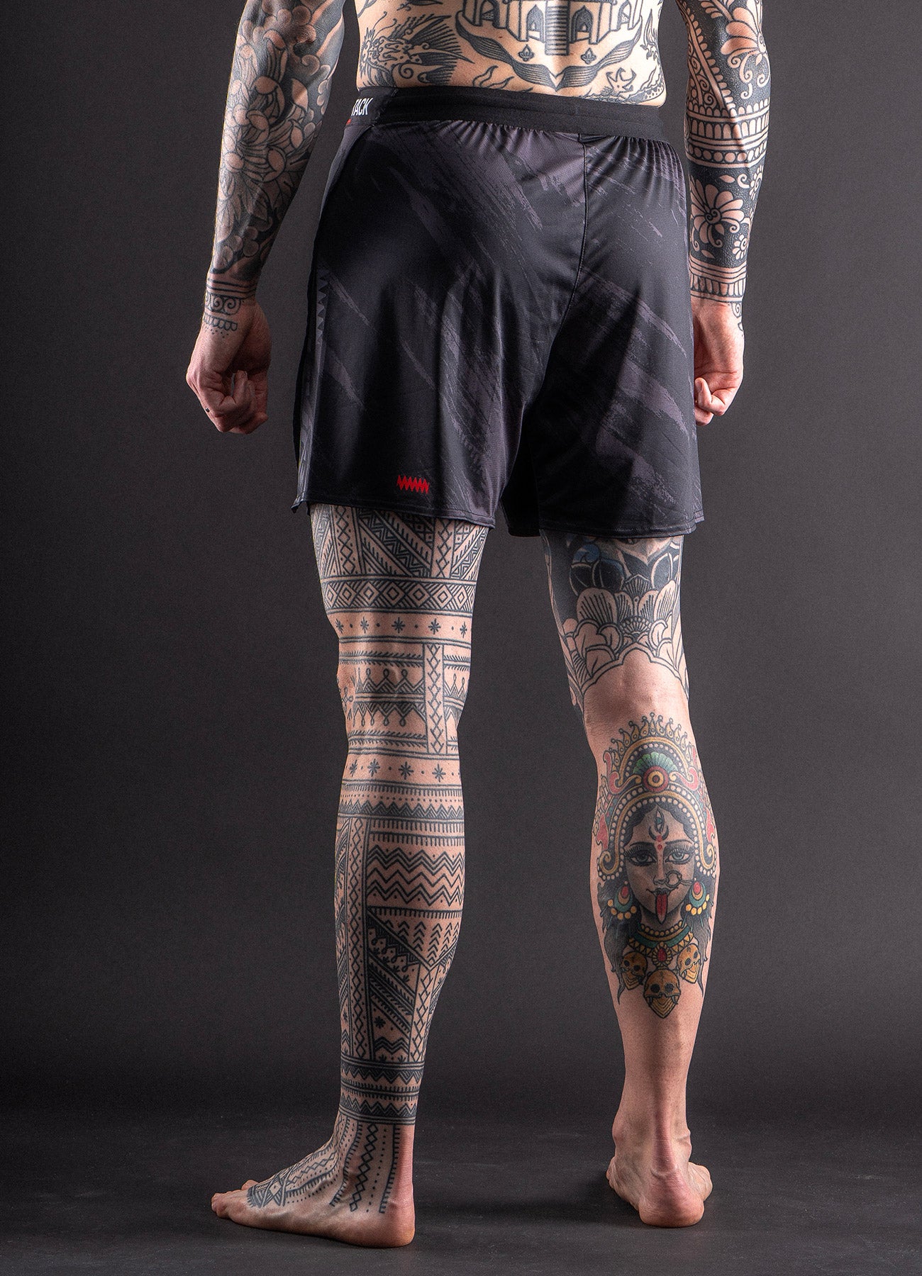 MMA-Shorts Bar Tack AeroMax™ "Warfare" - Schwarz