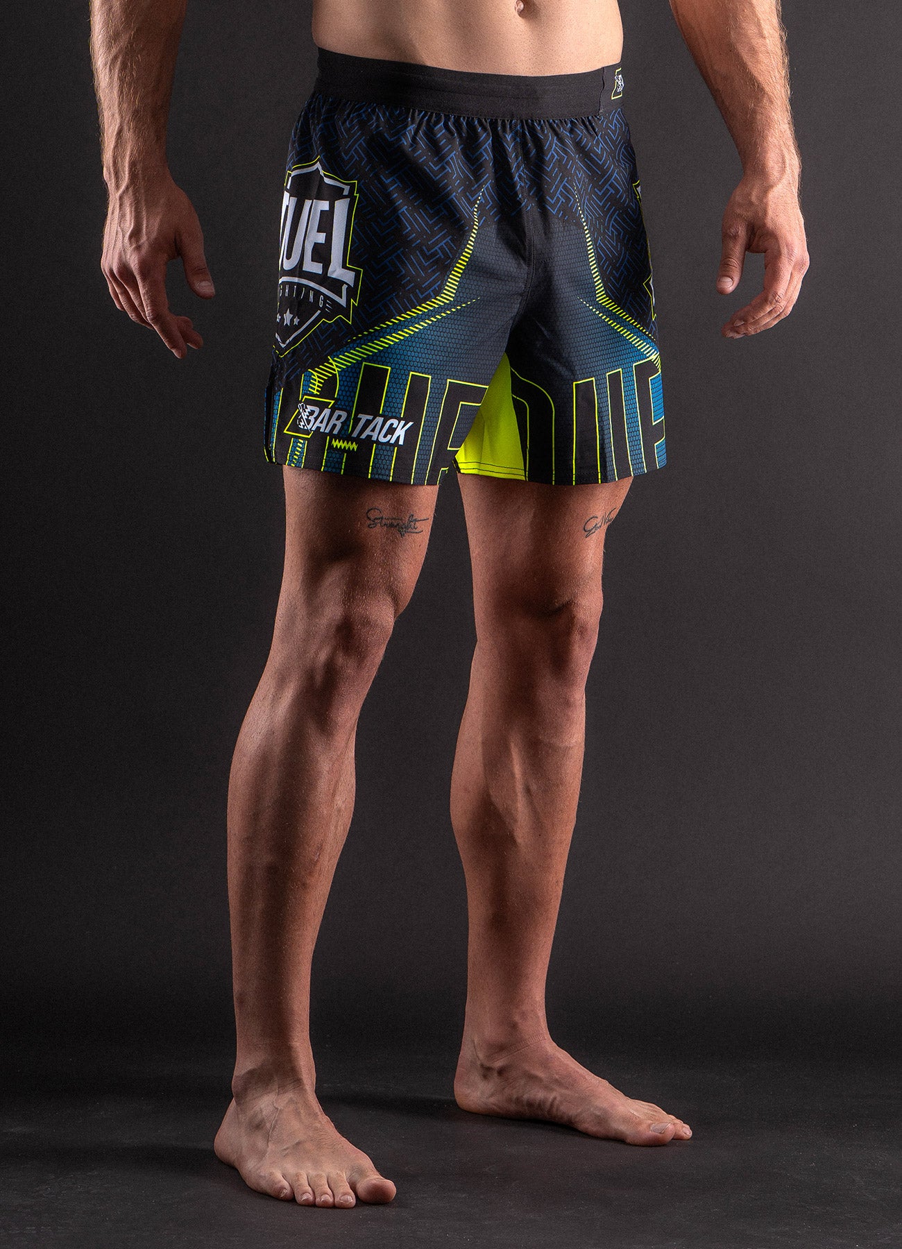 MMA-Shorts AeroLite™ Bar Tack x Duel Fighting – Blau