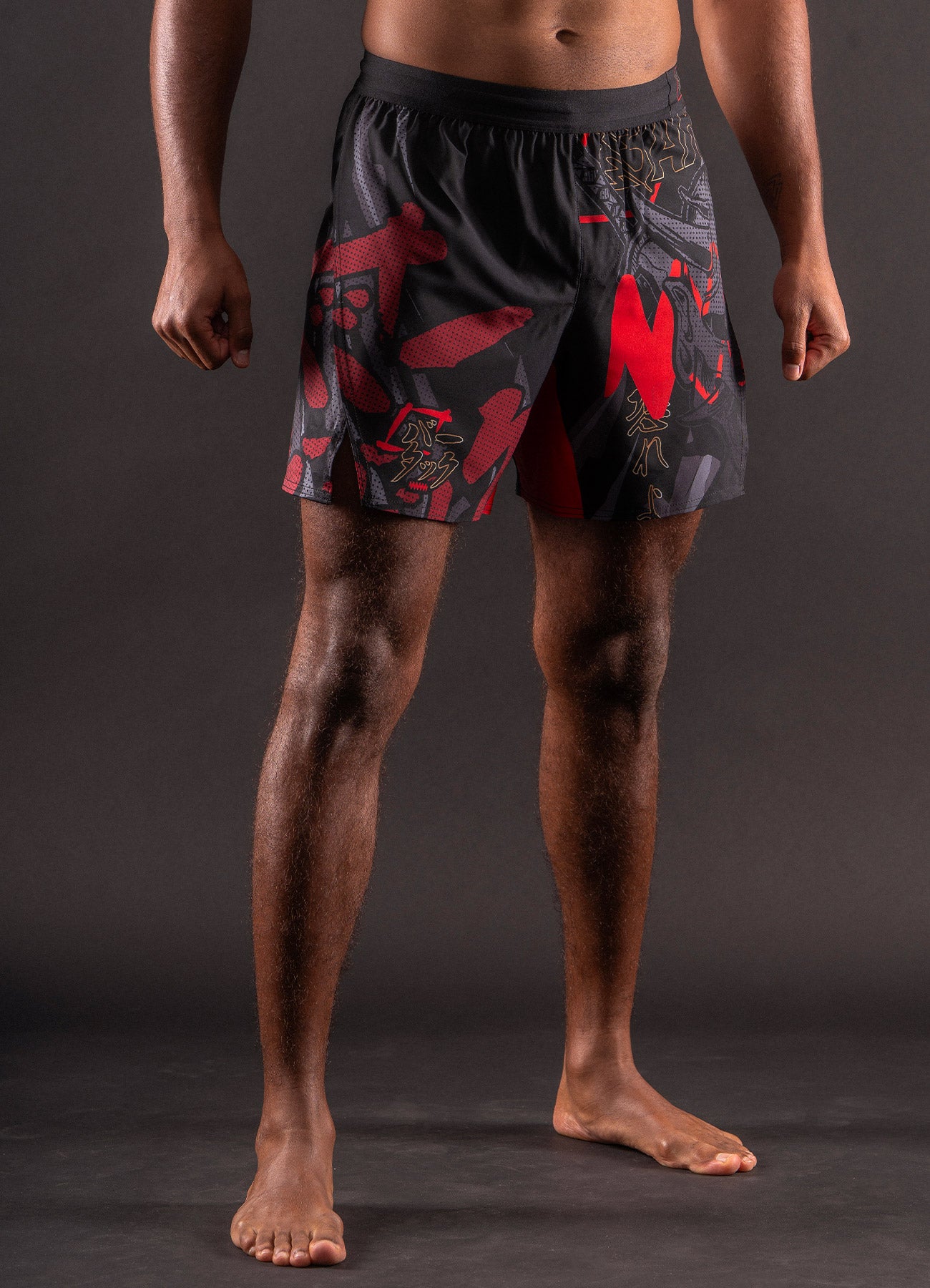 MMA Shorts Bar Tack AeroMax™ "ONI 鬼“ – Schwarz