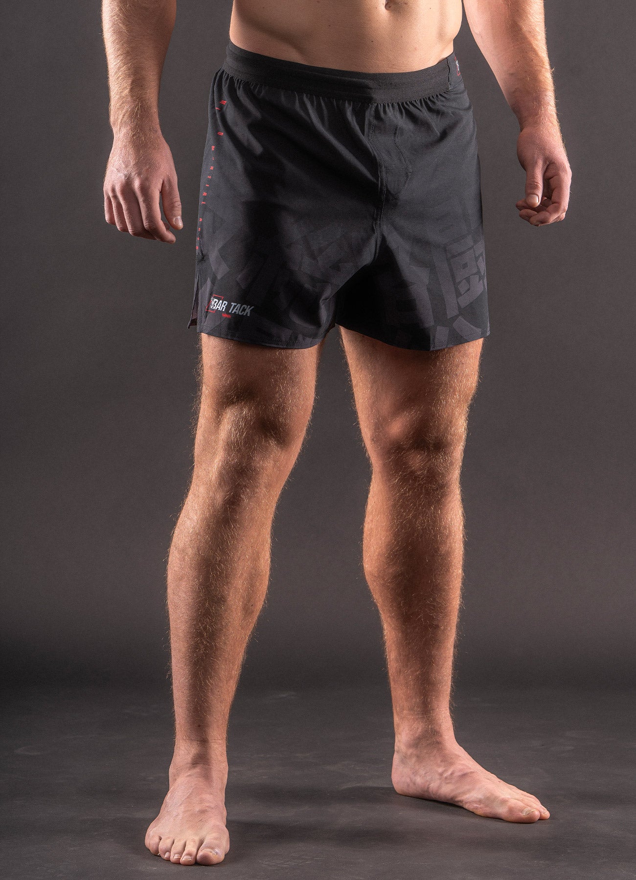 MMA-Short Bar Tack AeroLite™ "KUROGANE 黒鉄" - Schwarz