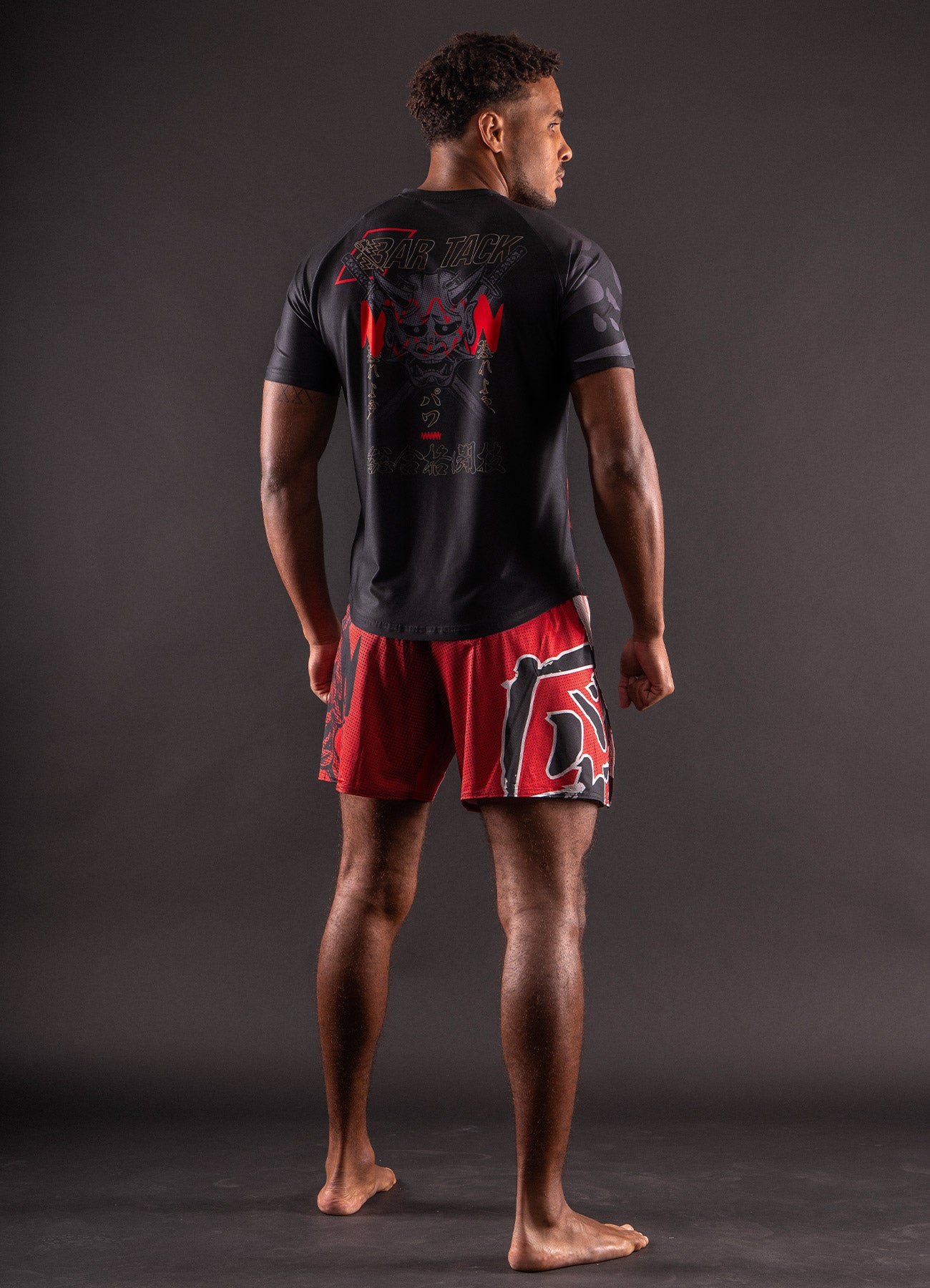 T-Shirt DryMax™ Kurzarm Bar Tack "ONI 鬼" – Schwarz