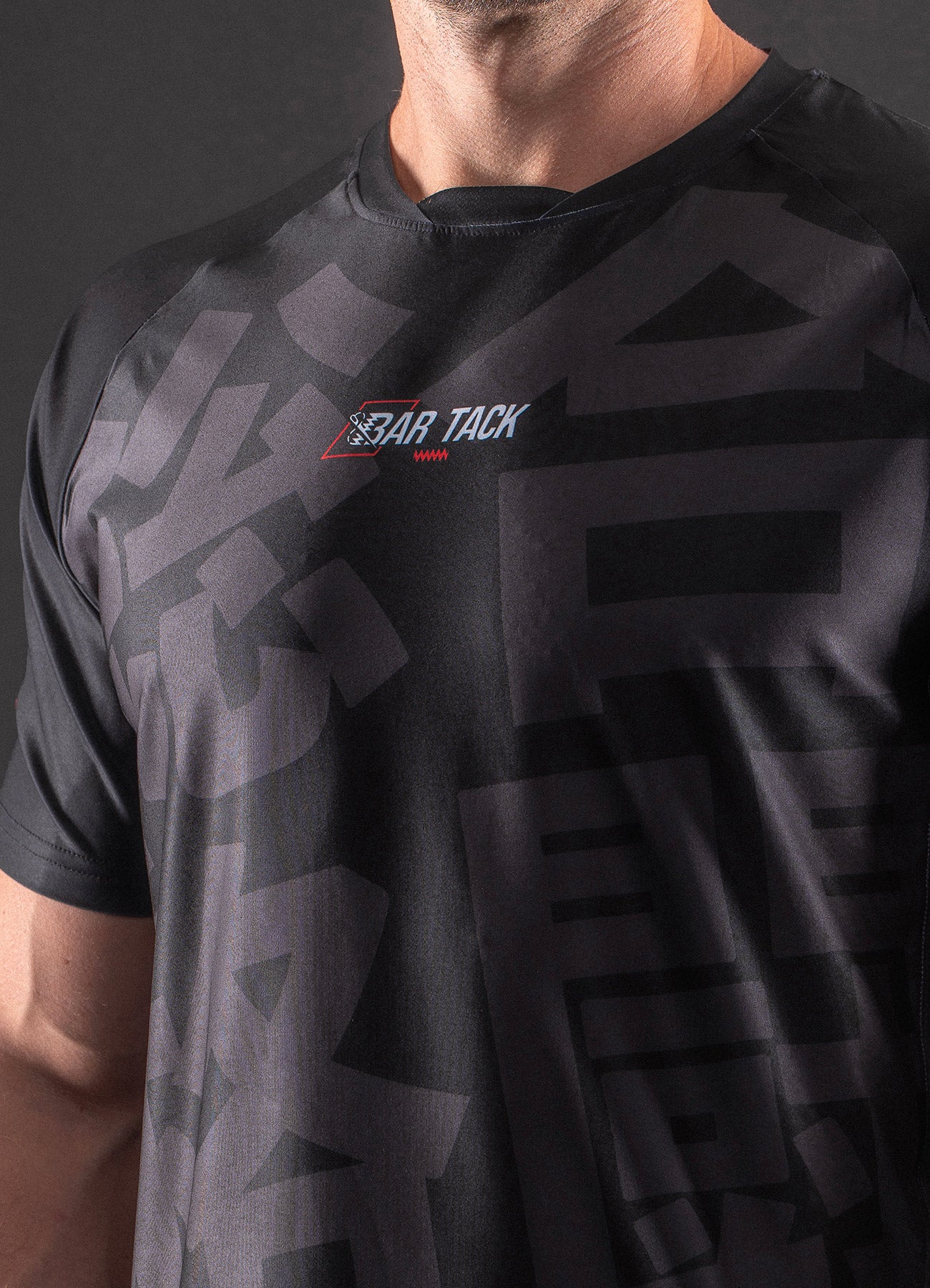 T-Shirt DryMax™ Kurzarm Bar Tack „KUROGANE 黒鉄“ – Schwarz