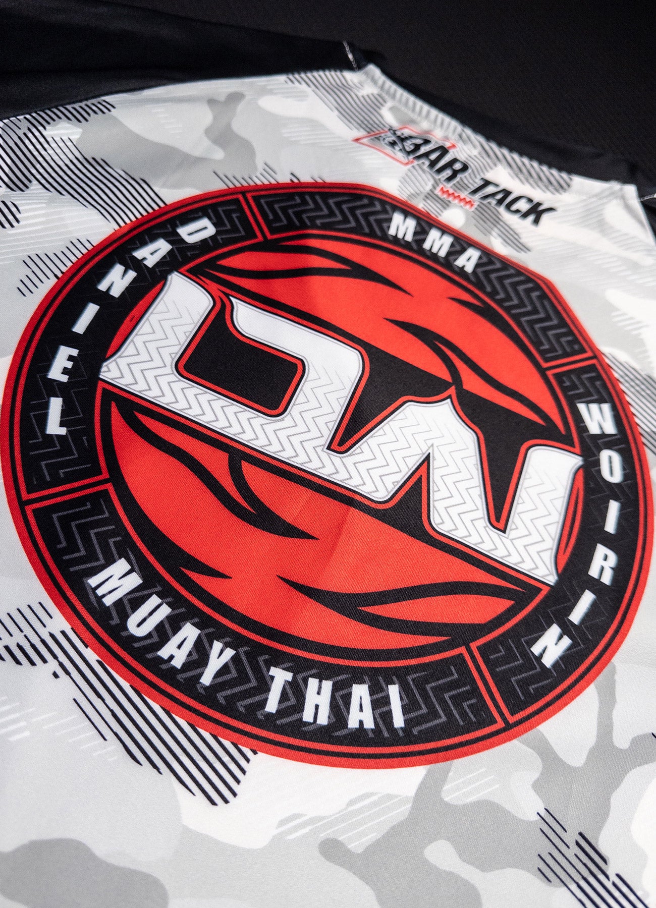 T-Shirt DryMax™ Bar Tack x Daniel Woirin "Arctic Camo" - Weiß/Schwarz