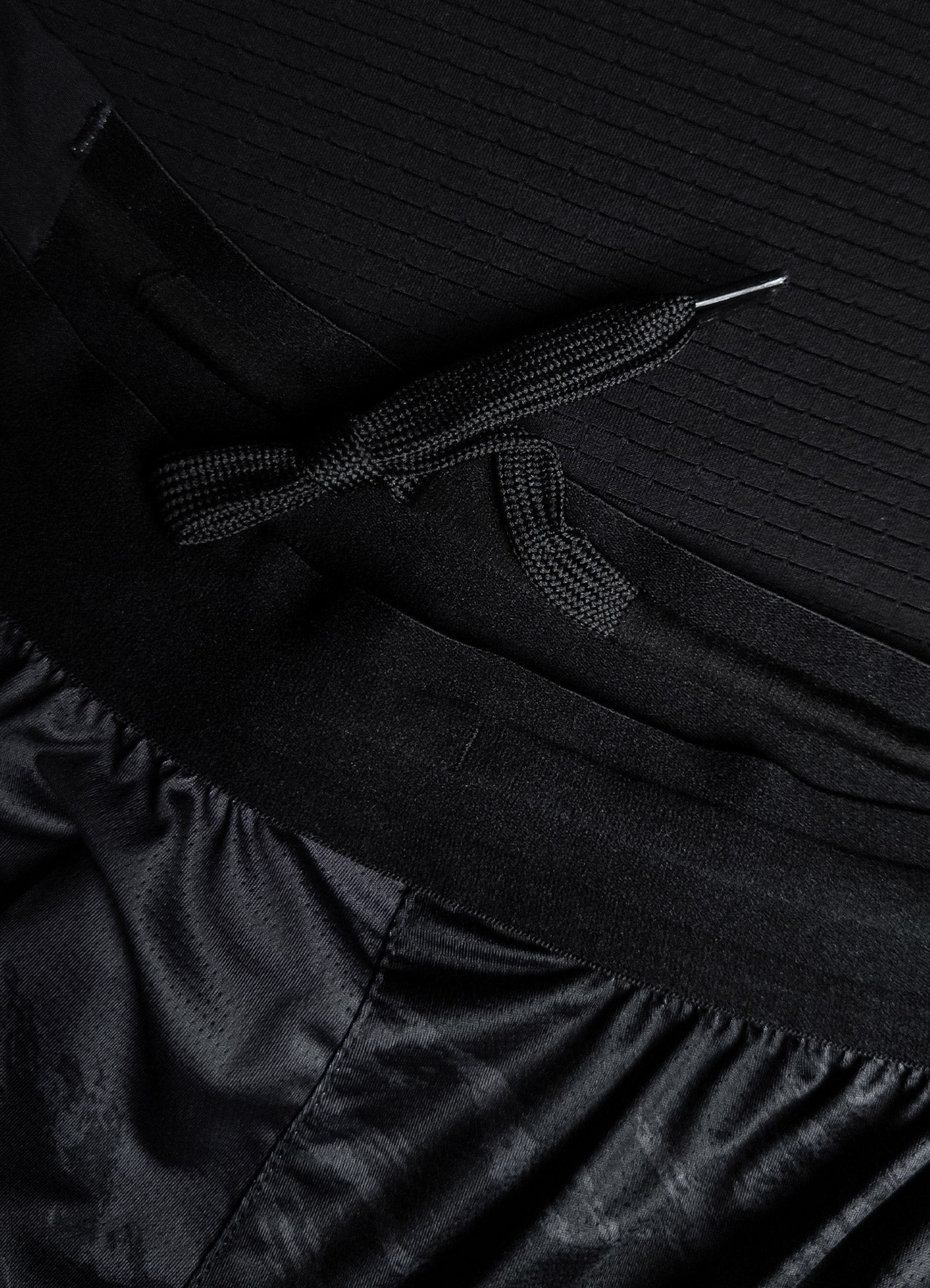 MMA-Shorts Bar Tack AeroMax™ "Warfare" - Schwarz