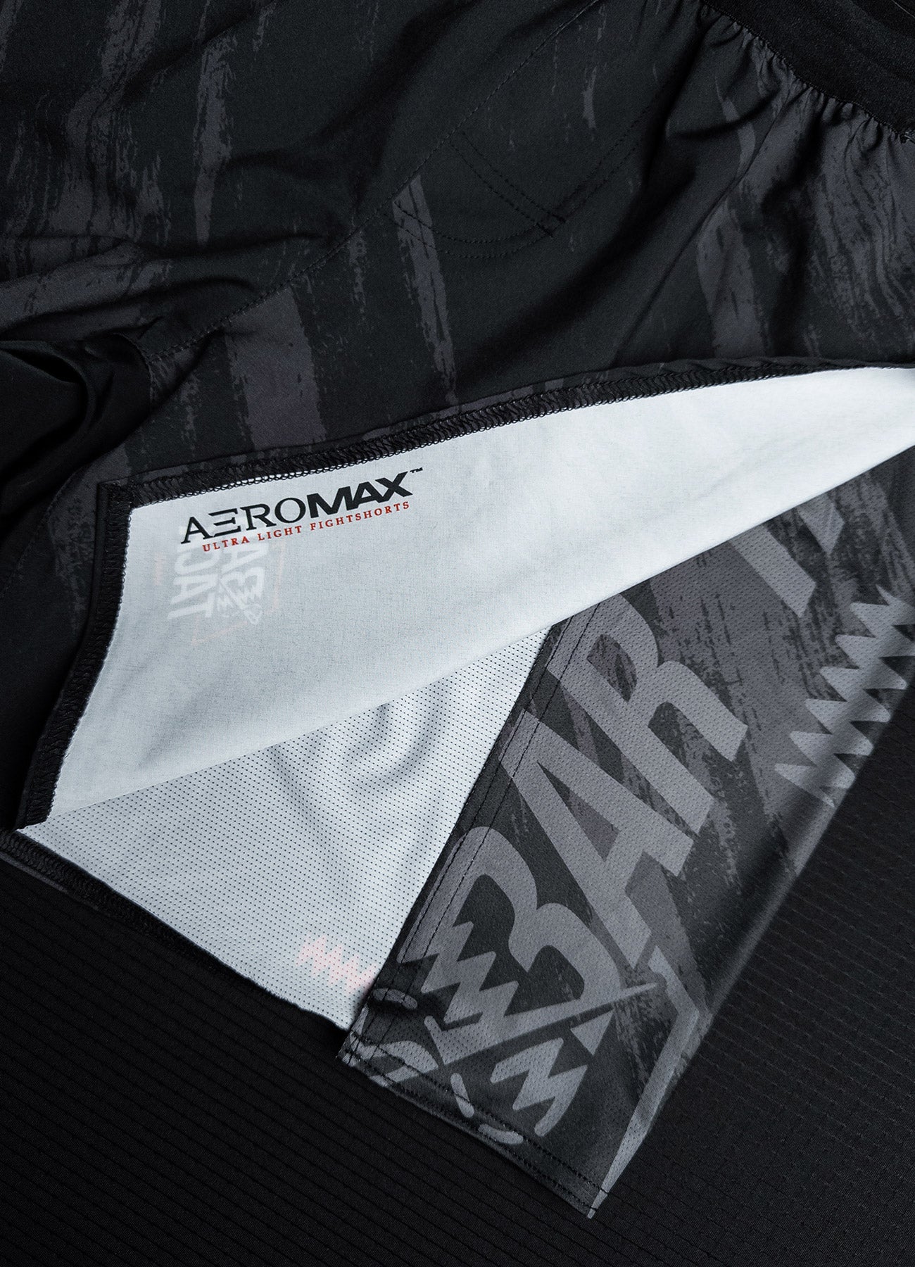 MMA-Shorts Bar Tack AeroMax™ "Warfare" - Schwarz