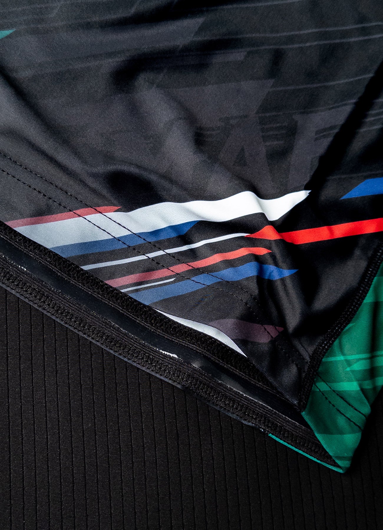 Offizielles Rashguard Bar Tack x FMMAF "Drift" - Grüner Grad
